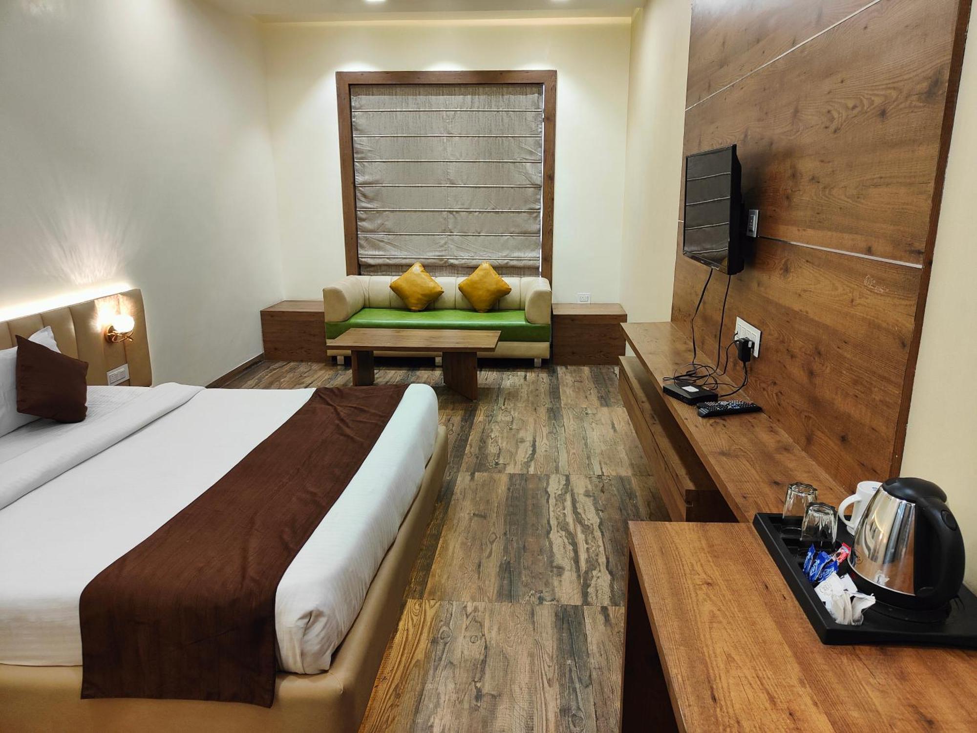 Riverside Meadows Hotel Vidisha Exterior photo